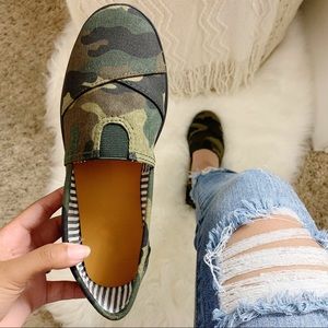 NEW Sofie Flats- in Camouflage